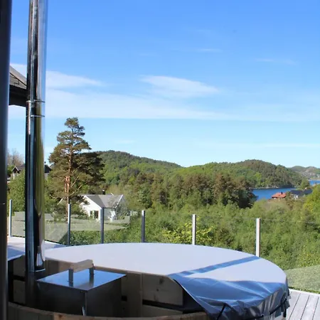 بيت للعطل Fjordblick Mit Motorboot, Jetski Und Kanu Mietbar Bis 8 Personen لينغدال