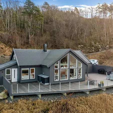 Fjordblick Mit Motorboot, Jetski Und Kanu Mietbar Bis 8 Personen * Lyngdal