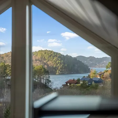 Fjordblick Mit Motorboot, Jetski Und Kanu Mietbar Bis 8 Personen בית נופש